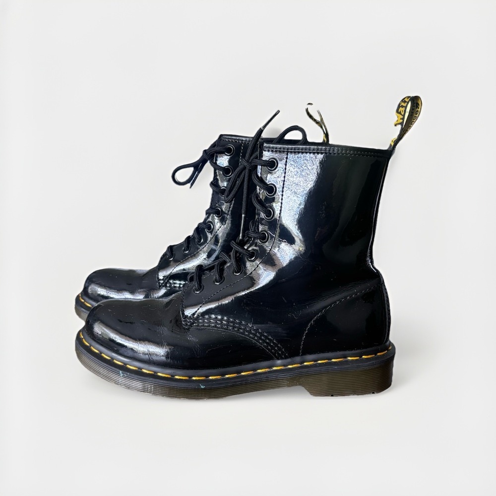 Dr Martens 1460 Combat Boots Womens Size 8 Black Patent Leather Lace Up Goth